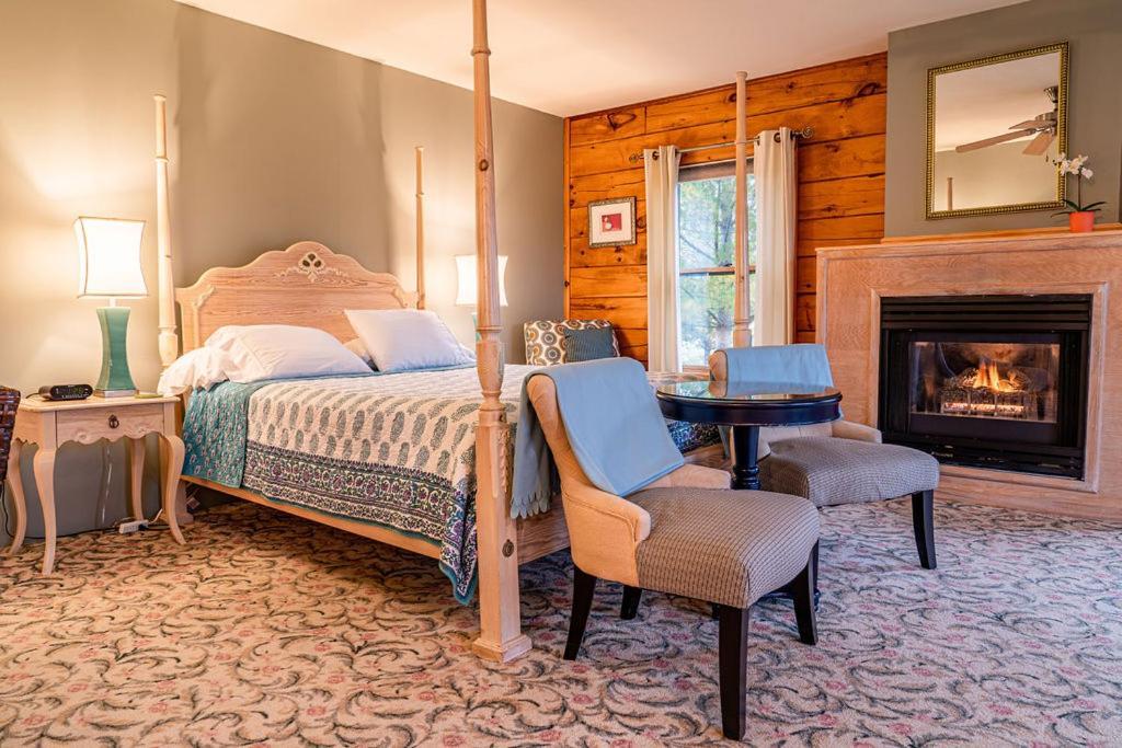 Point Au Roche Lodge Plattsburgh Esterno foto